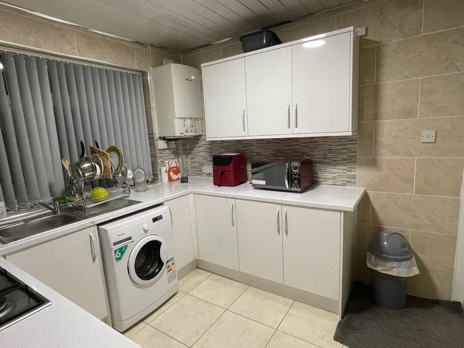 Large Beautiful 3 Bed House In City Of Birmingham Exterior foto
